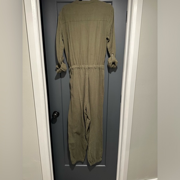 Joe Fresh Jumpsuit - Picture 2 of 2